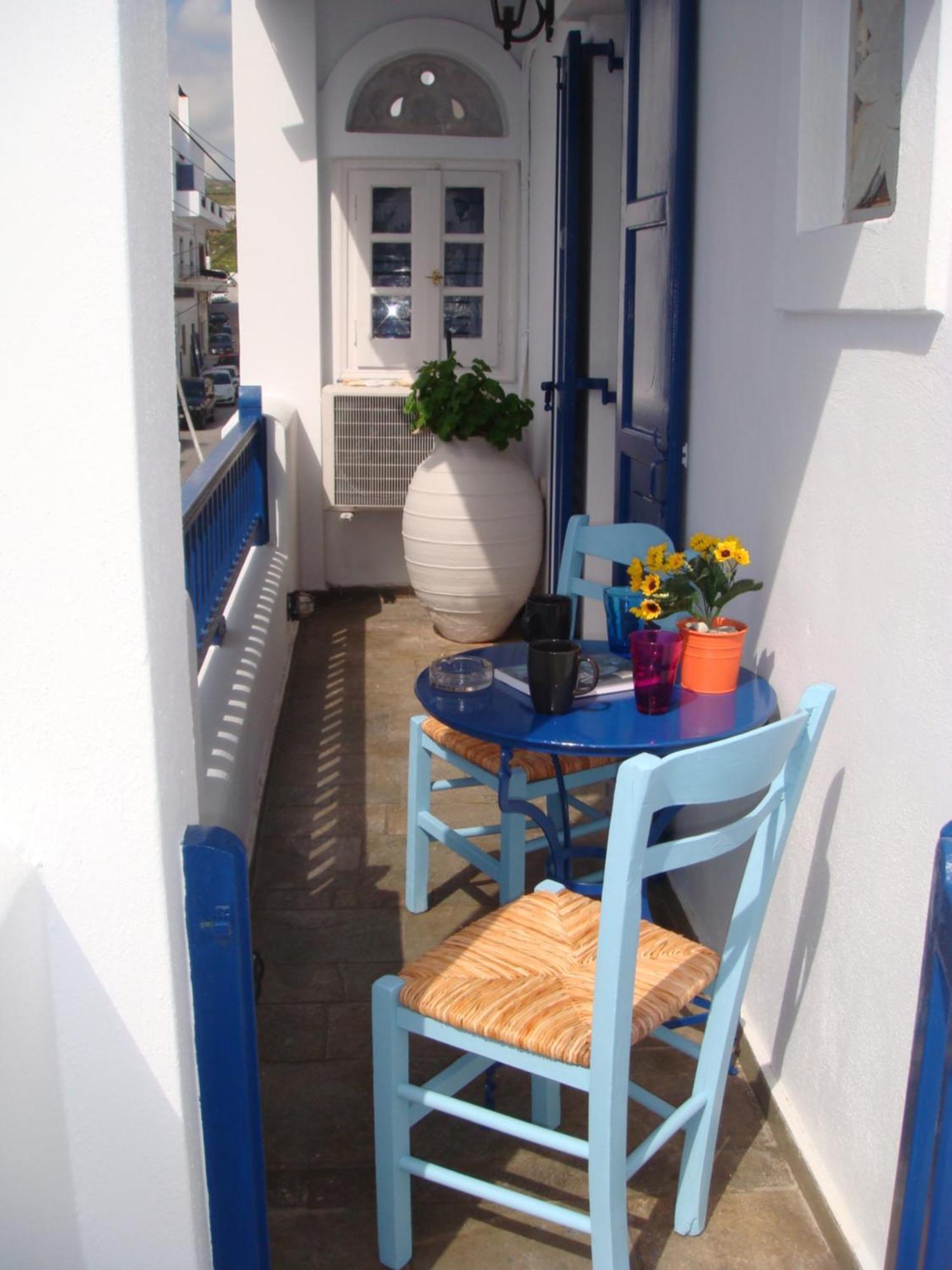 Boussetil Rooms Capanmat Tinos Exterior foto