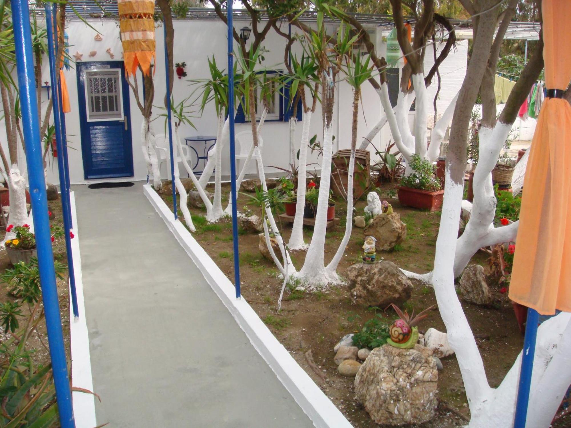 Boussetil Rooms Capanmat Tinos Exterior foto