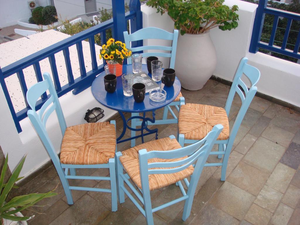 Boussetil Rooms Capanmat Tinos Exterior foto