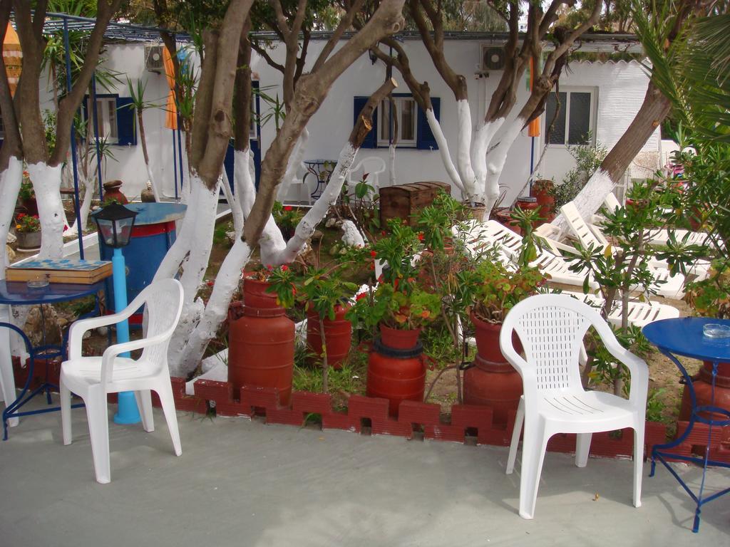 Boussetil Rooms Capanmat Tinos Exterior foto